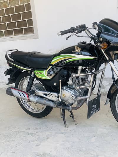 Deluxe 125 modal 2015