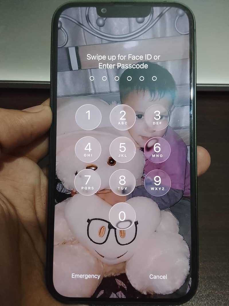 Apple iPhone 13 5