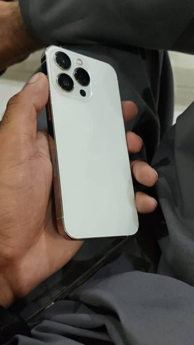 Apple iPhone 13 Pro