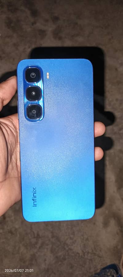 my sell infinix hot 60i 8/256 new mobile he 3 month used