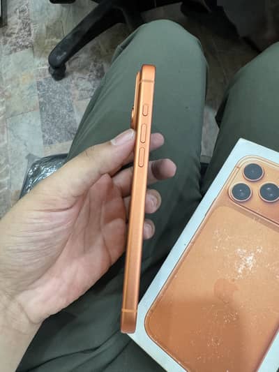 IPHONE 17 PRO MAX 26 CYCLE