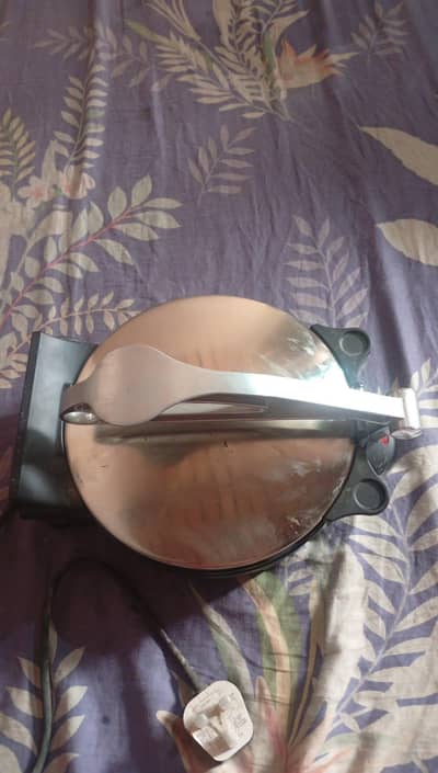 Geepas Roti maker brand new