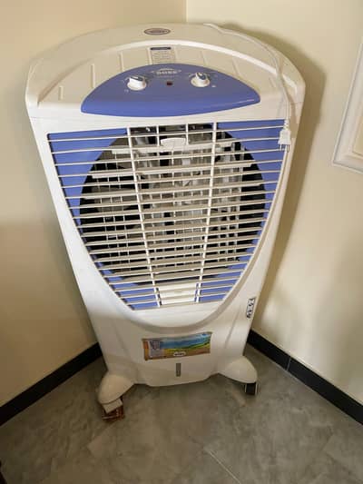 1 week used only boss cooler