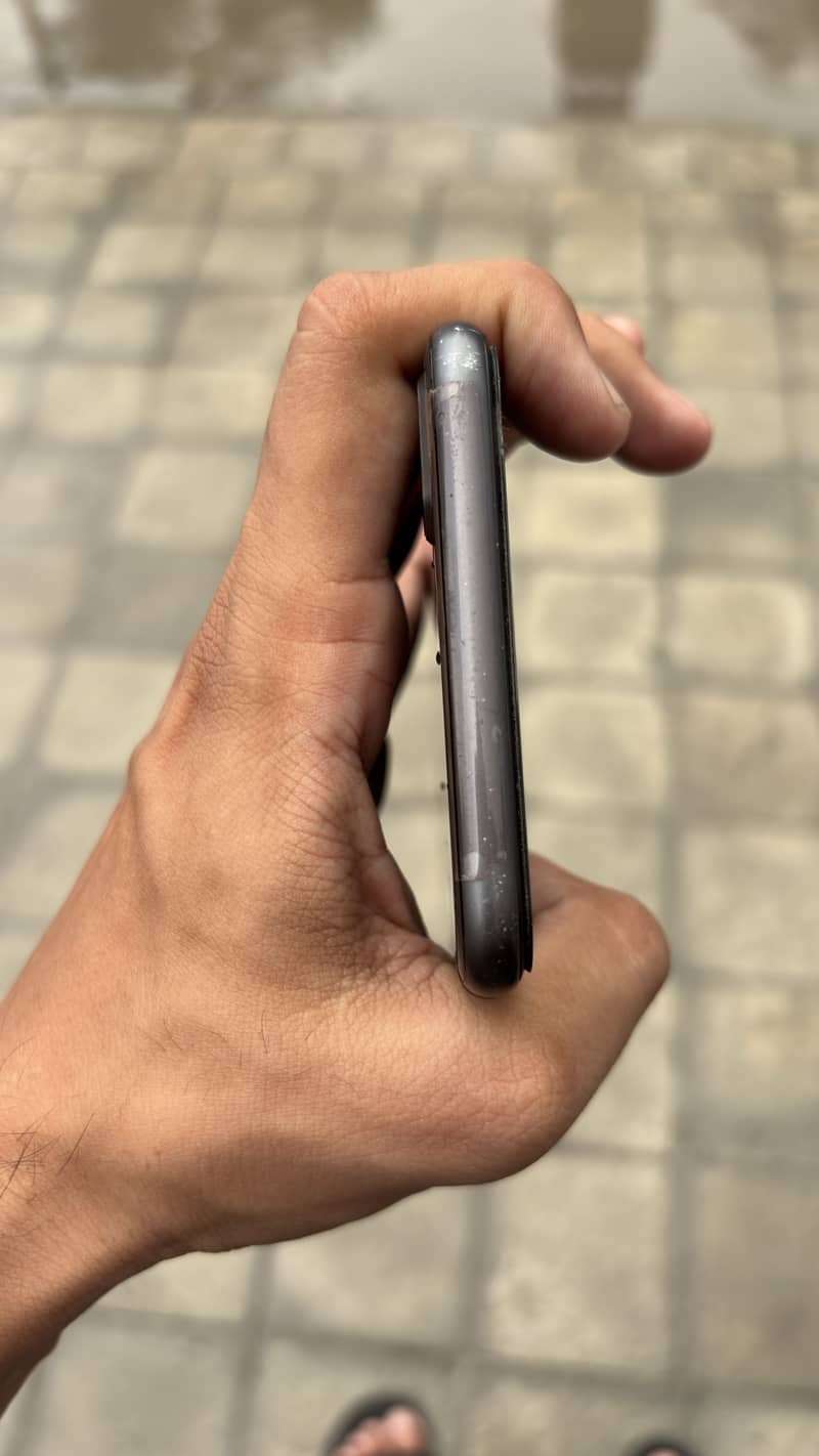 Apple iPhone 8 Plus 4