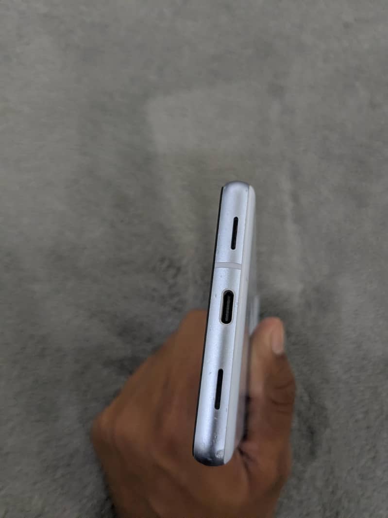 Google Pixel 7a 3