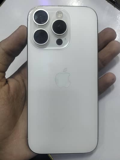 Apple iPhone 16 Pro