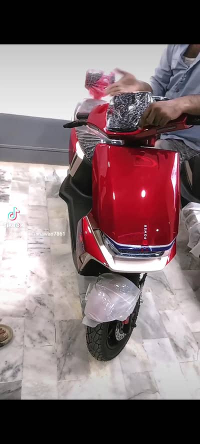 electric scooty