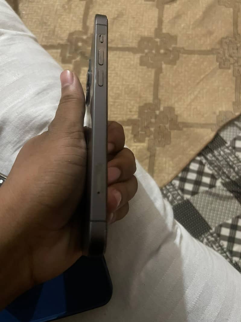 iphone 12 pro 5