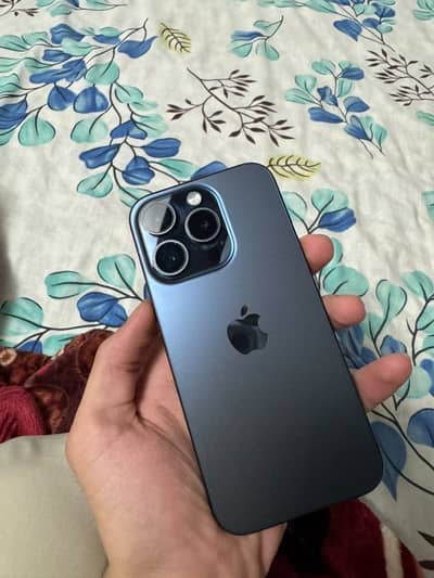 Apple iPhone 15 Pro