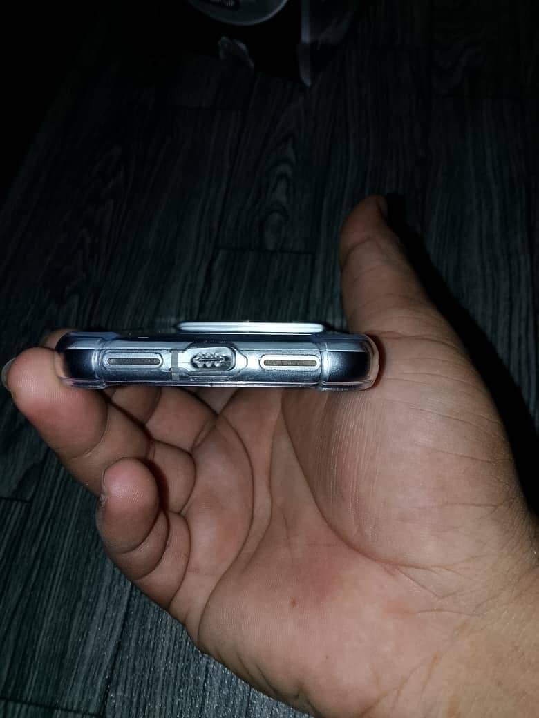 Google Pixel 8 3