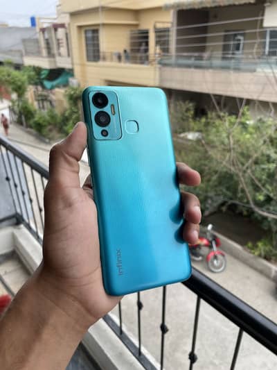 Infinix Hot 12 Play