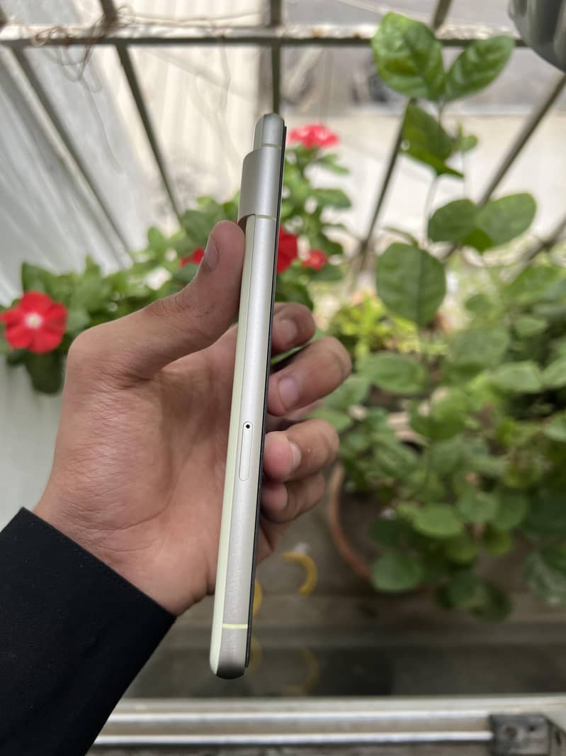 Google Pixel 7 3