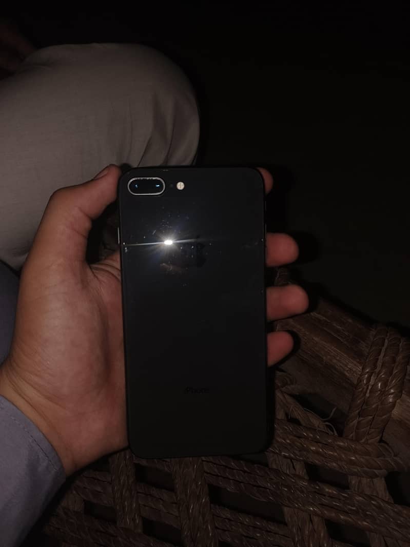 iphone 8 plus 3