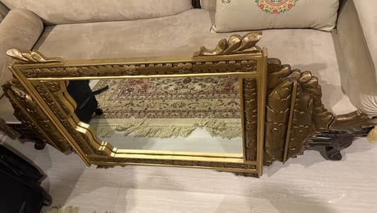 Wall hanging mirror