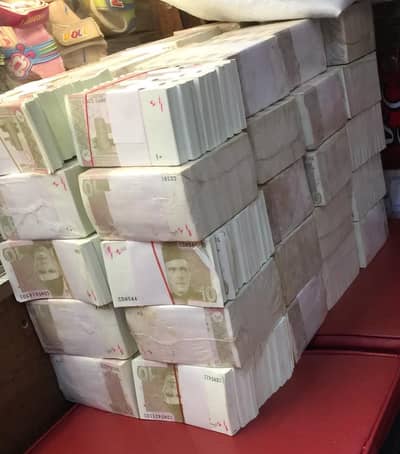 lazar cash available unlimited stock 1 lac 7000