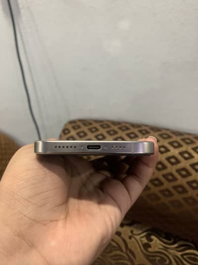 Apple iPhone 15 Pro Max Natural Titanium