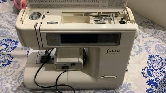 Singer sewing machine & japanese sewing machine