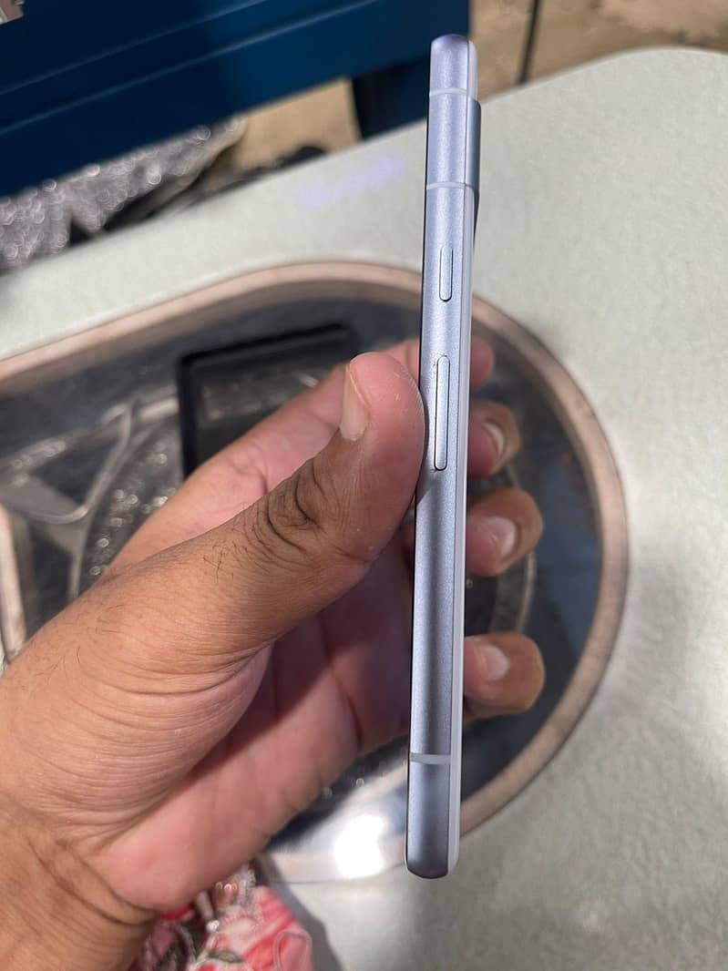 Google Pixel 7a 5