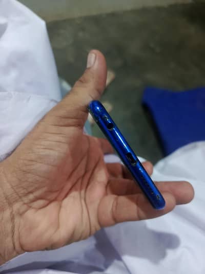 OPPO F9