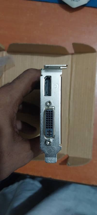 Amd 2 gb graphic card