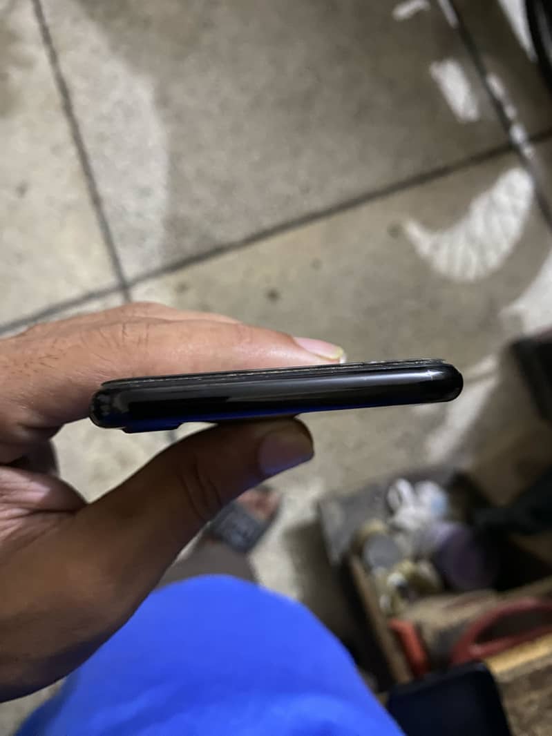 Apple iPhone 7 2