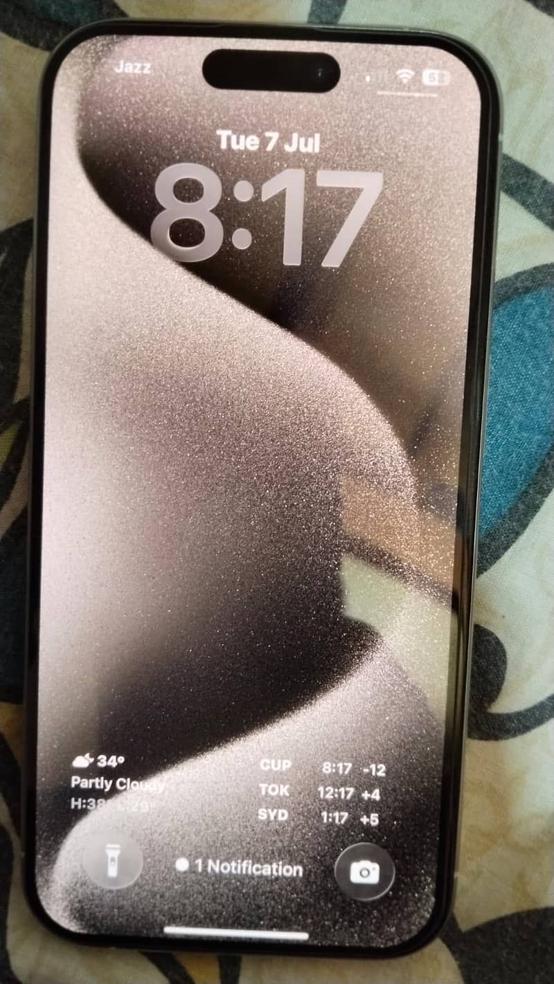 Apple iPhone 15 1