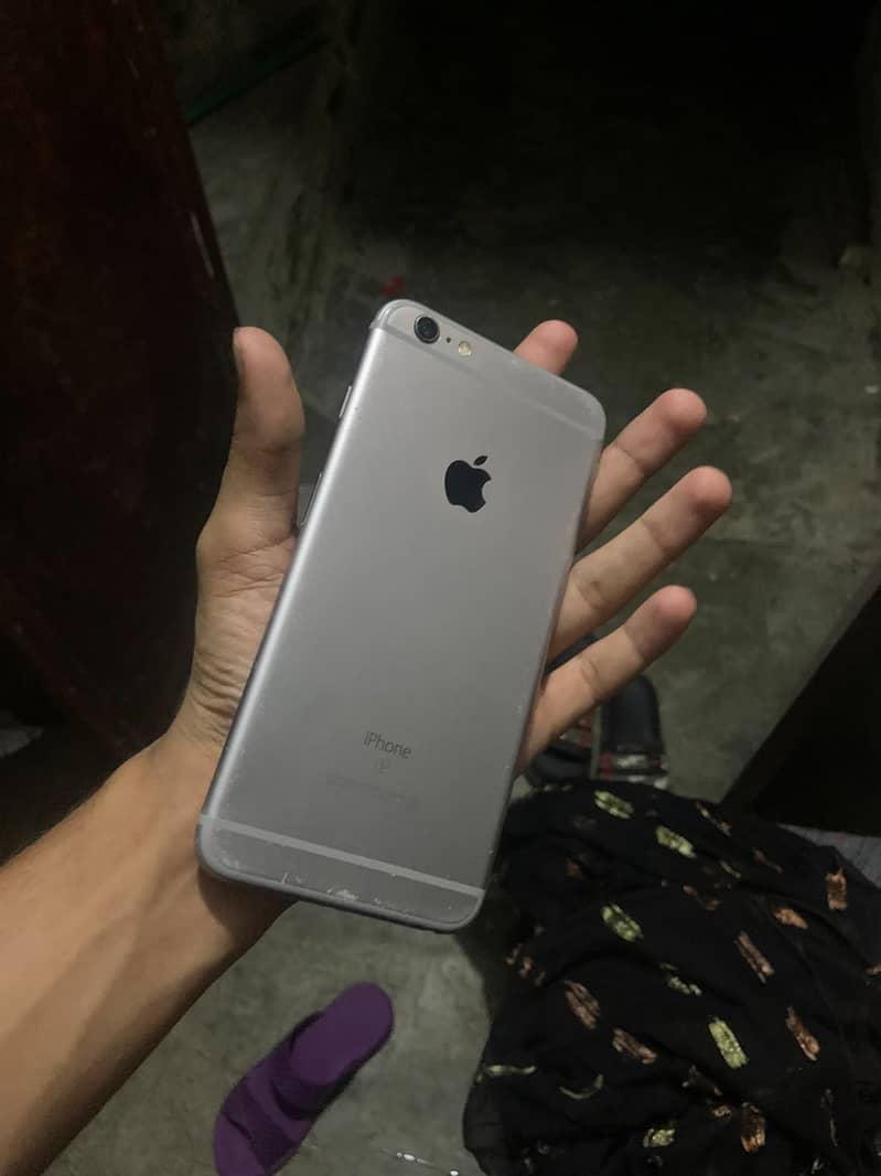 Apple iPhone 6S Plus 0