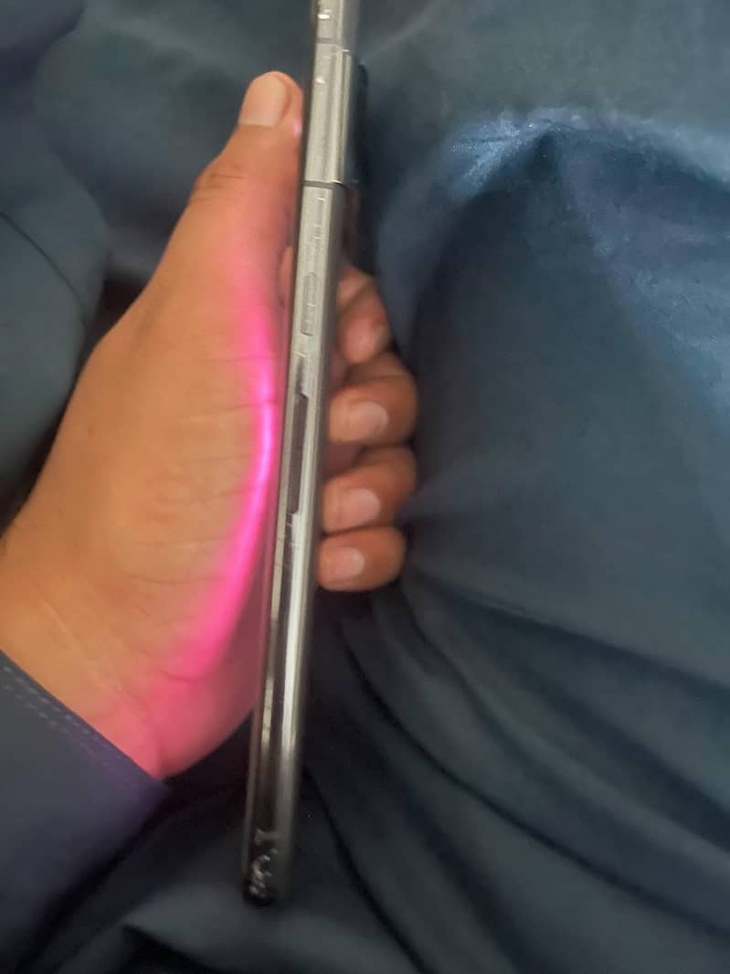 Google Pixel 7 Pro 6