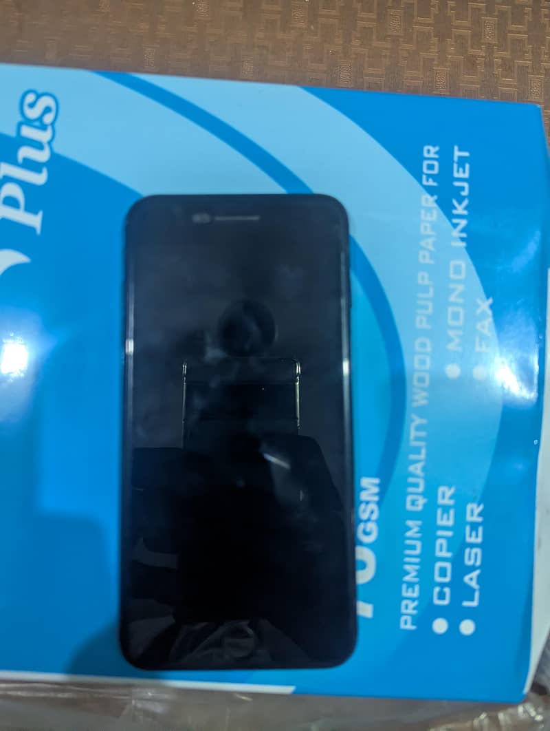 Apple iPhone 7 Plus 0