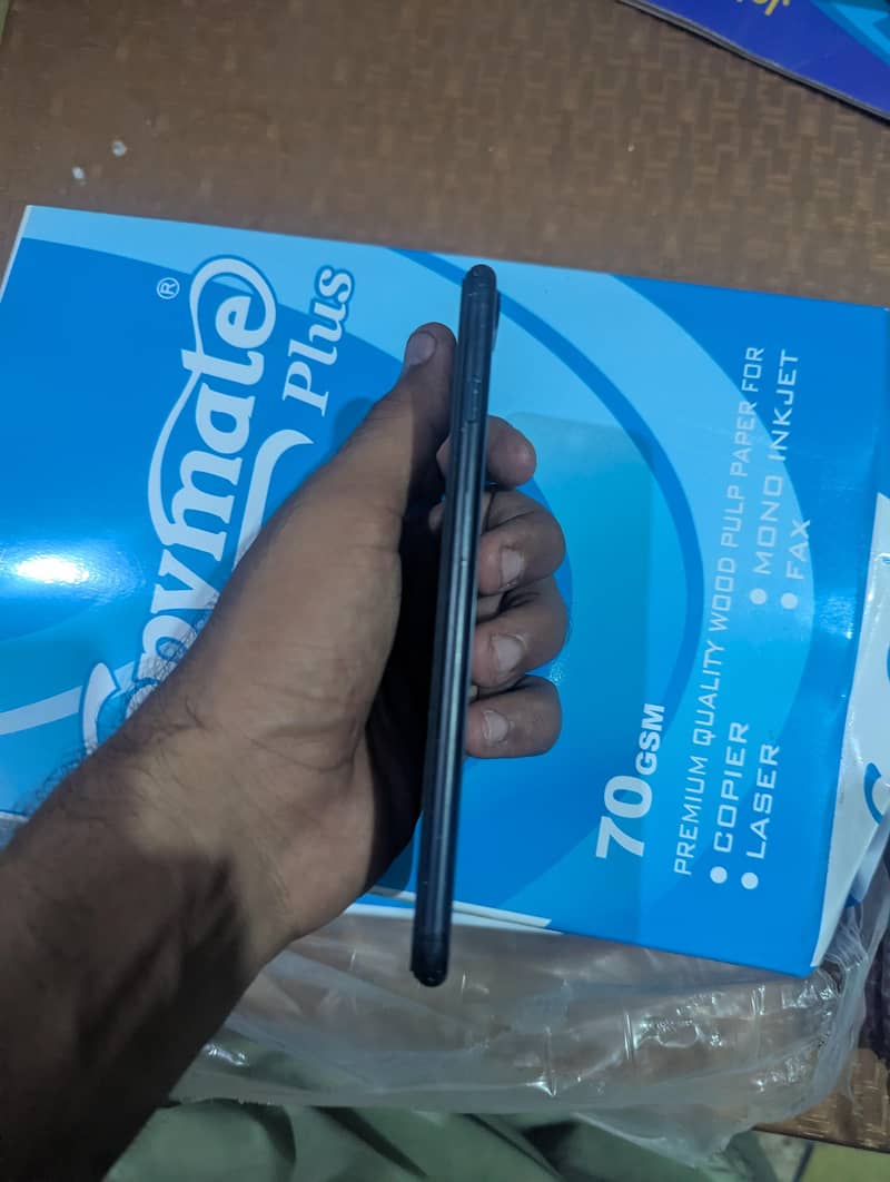 Apple iPhone 7 Plus 1
