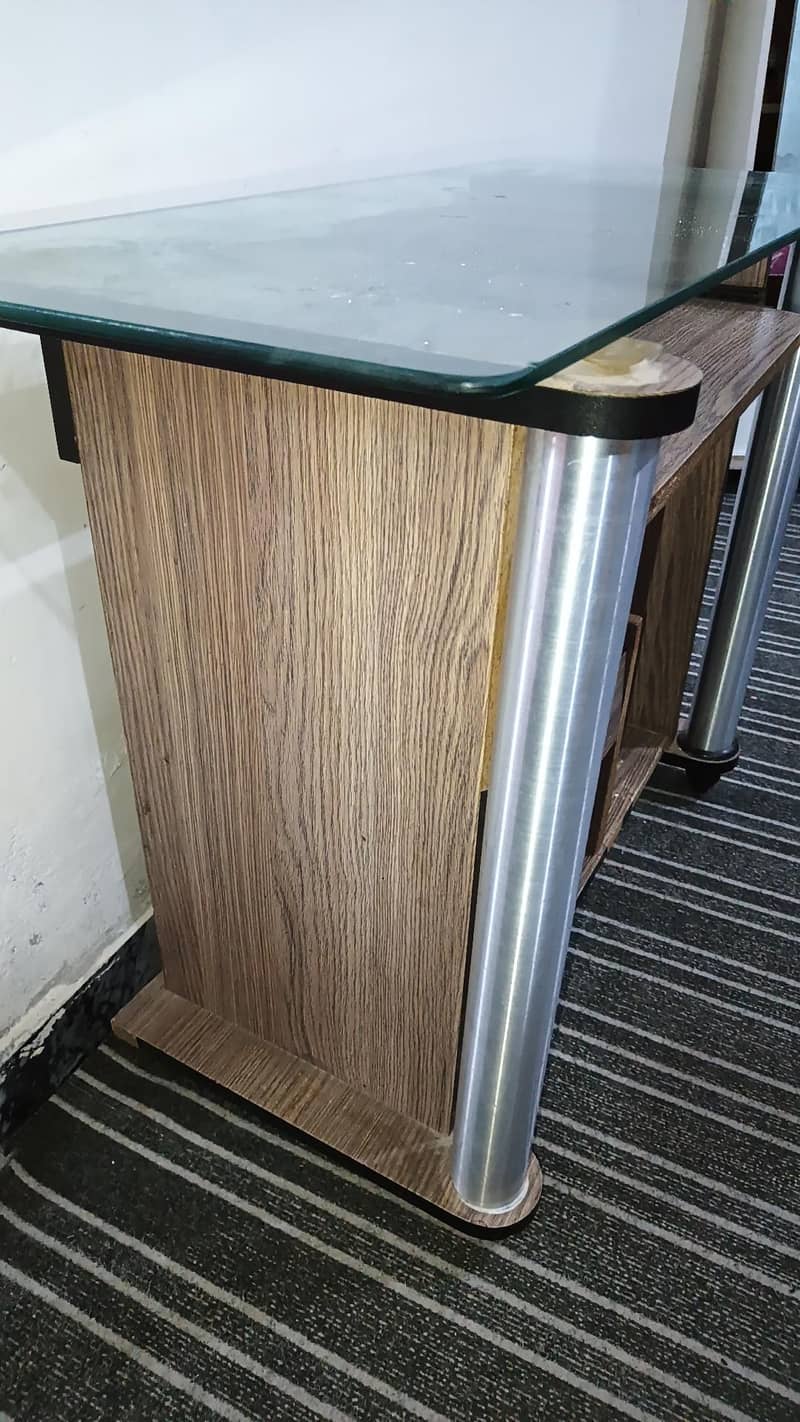 computer table 2