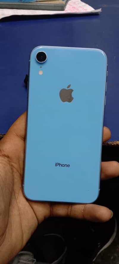 Apple iPhone XR