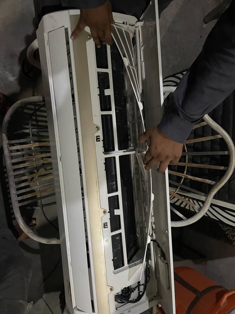 oreint AC 2