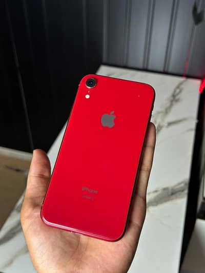 iPhone XR (64gb)