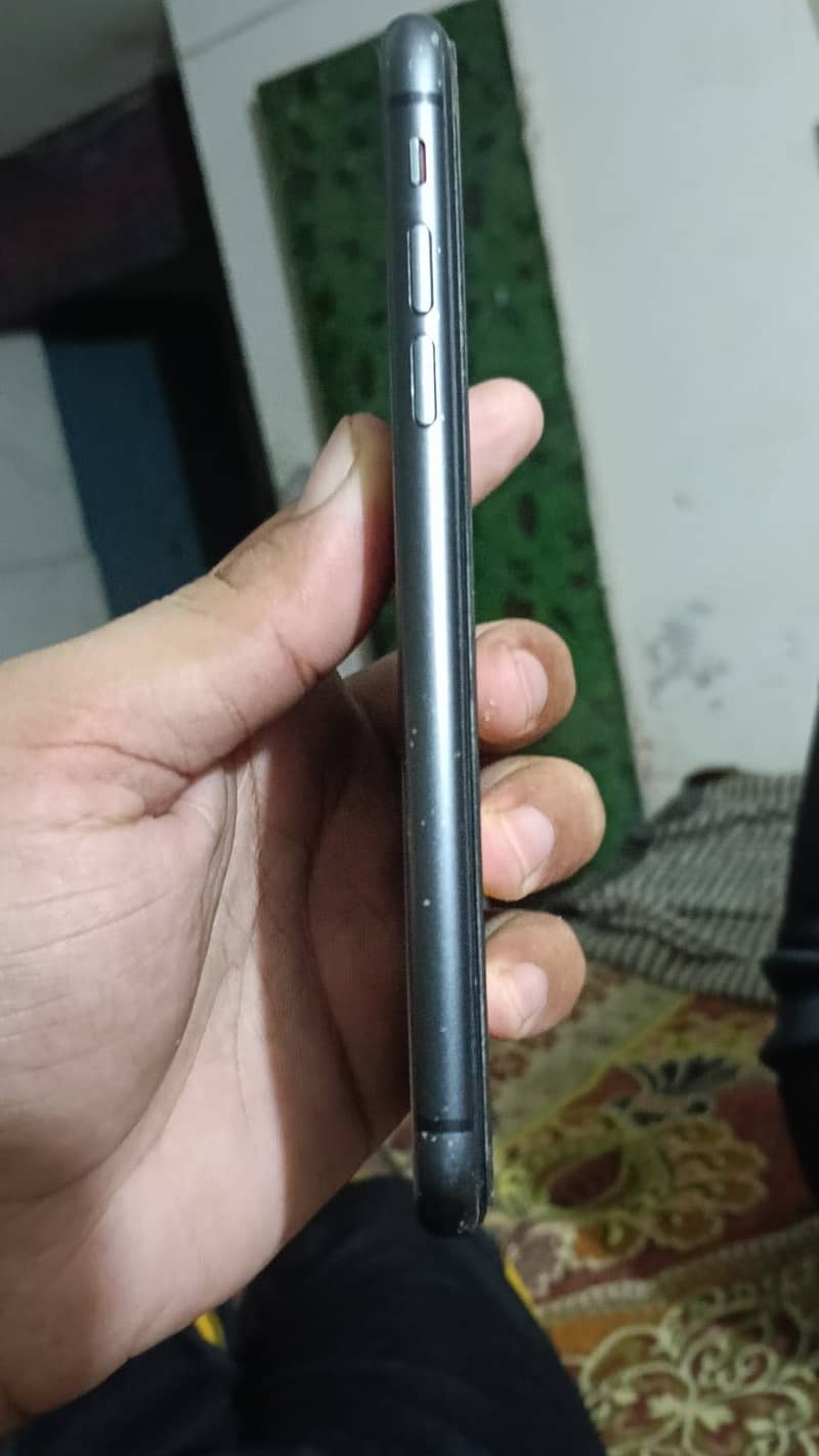 Apple iPhone 11 2