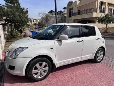 Suzuki Swift DLX 2018 With Navigation