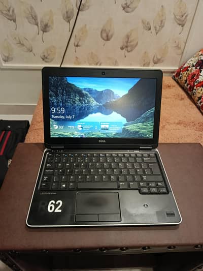 Dell Latitude i5 4th Gen E7240 8GB 128SSD
