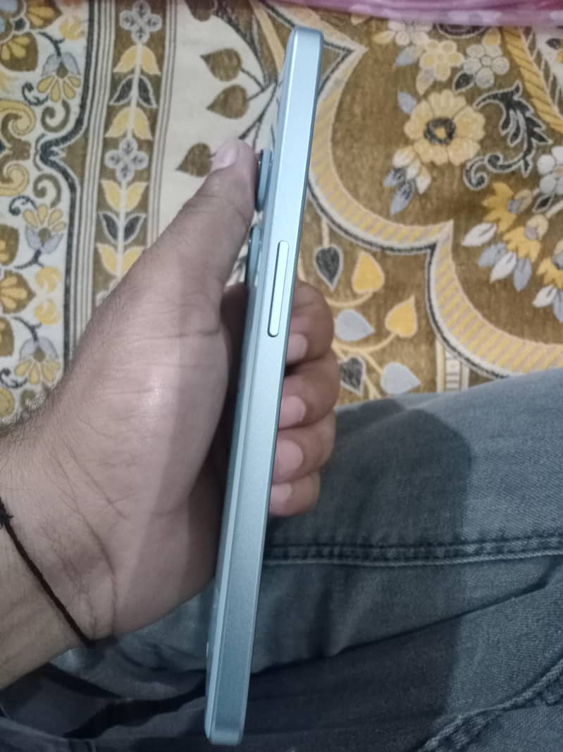 One Plus Ace 2V 2