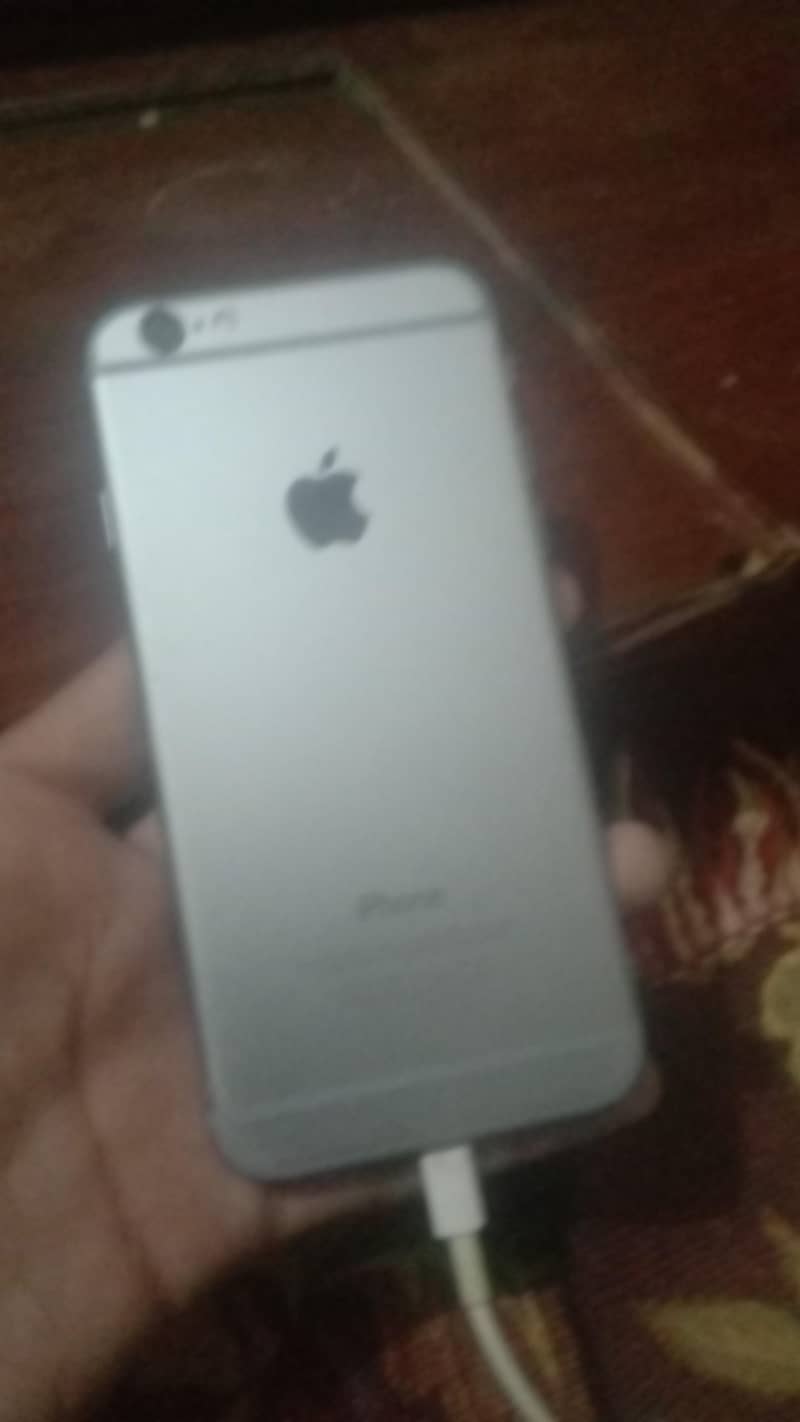 Apple iPhone 6 2