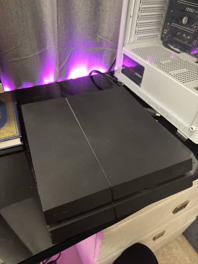 Ps 4 for sale working 100% fine