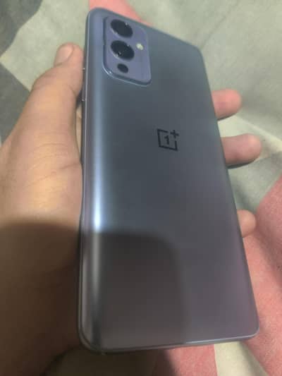 One Plus 9 8/128