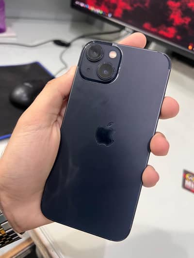 Apple iPhone 13
