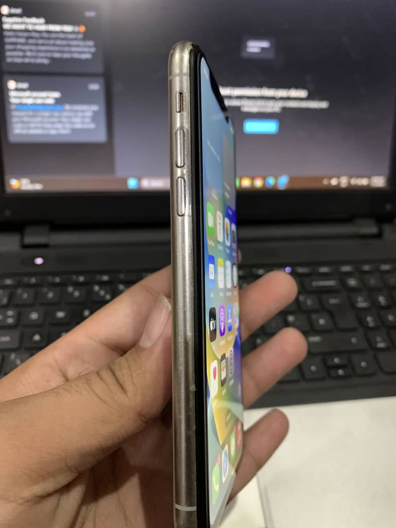 iPhone X 5