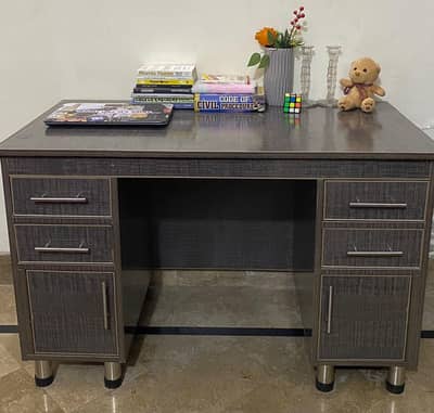 Study table