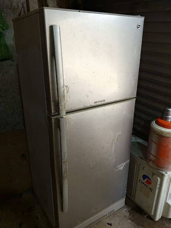 PEL Refrigrator 0