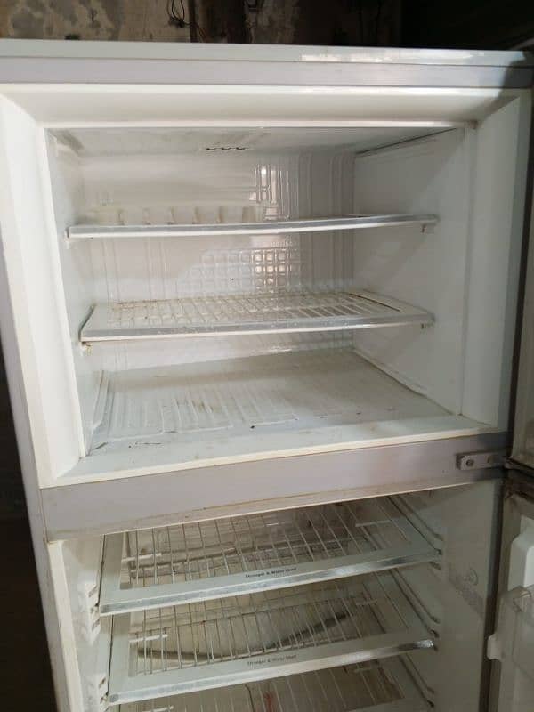 PEL Refrigrator 2