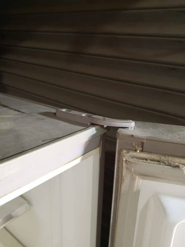 PEL Refrigrator 8