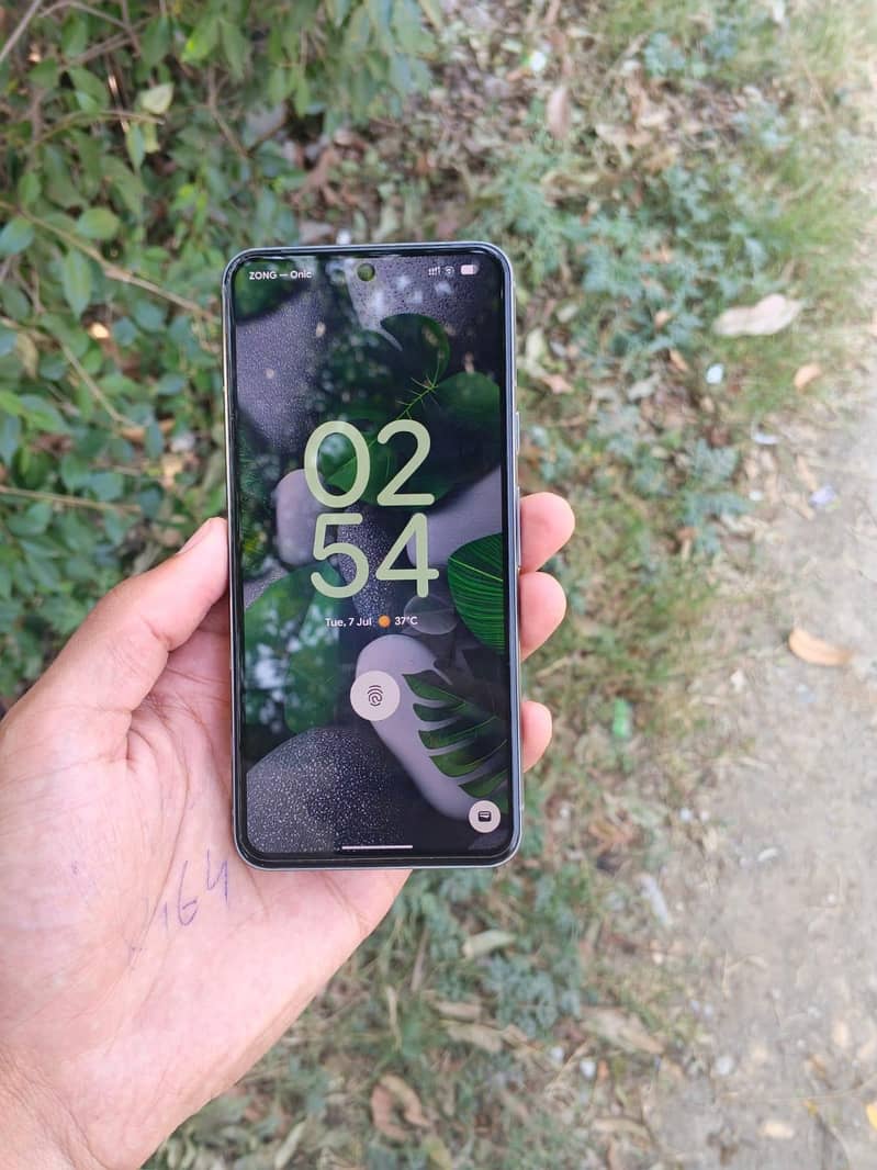Google Pixel 8 1