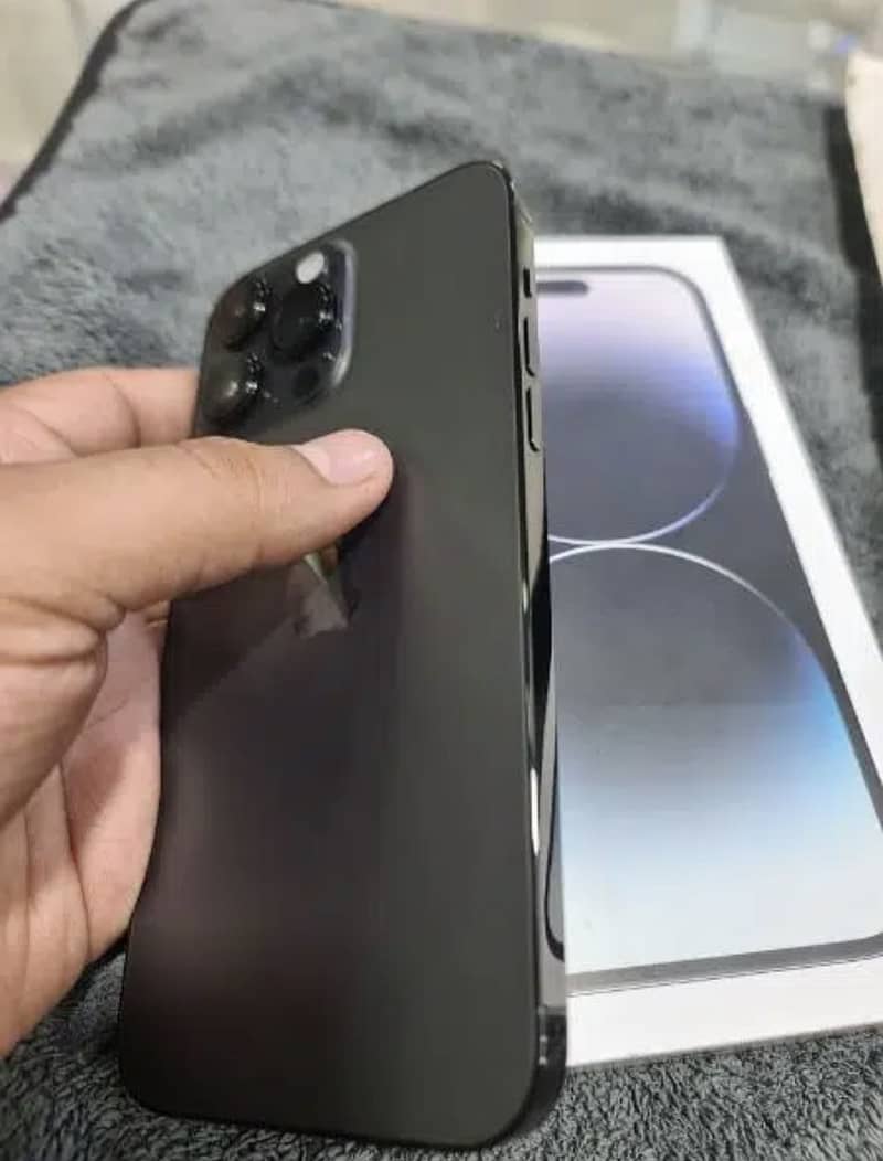 Apple iPhone 14 Pro Max 4