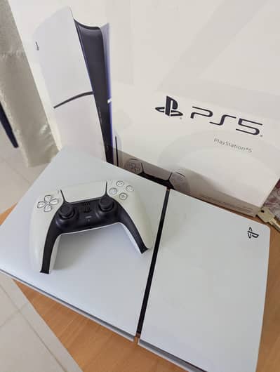 PS5 Slim (Disk Edition) - 1TB with box